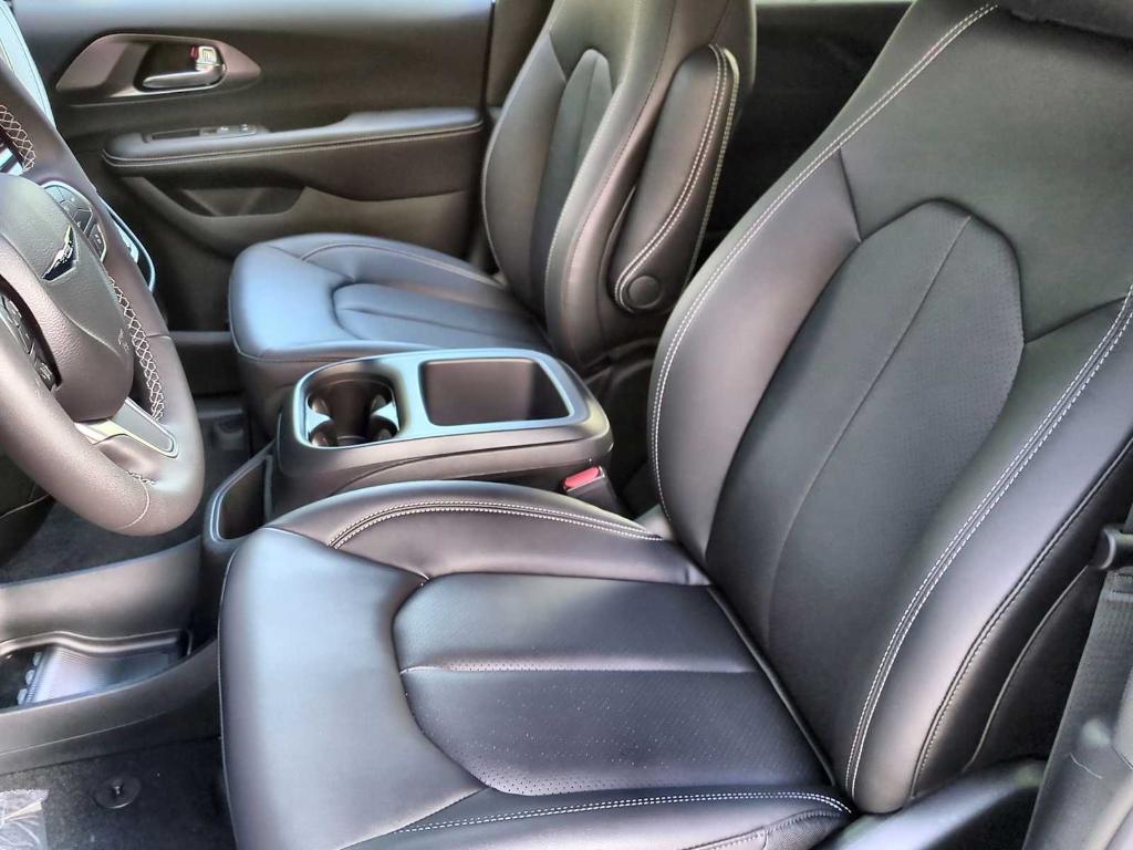 new 2026 Chrysler Pacifica car, priced at $37,532