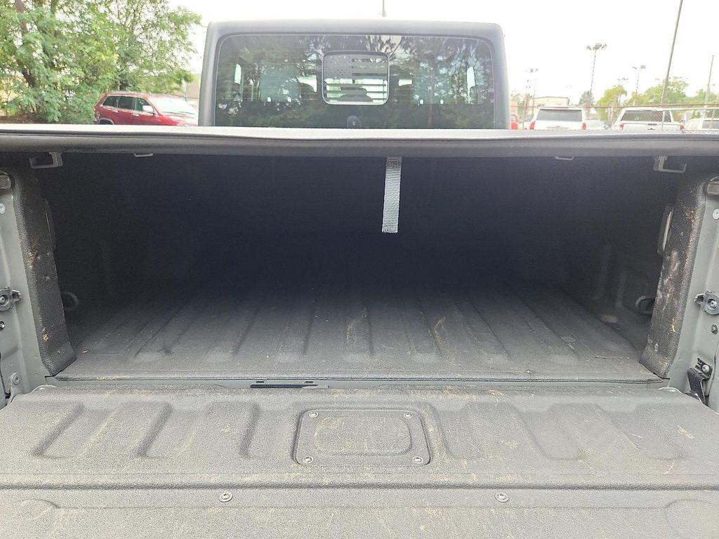 used 2021 Jeep Gladiator car, priced at $27,298