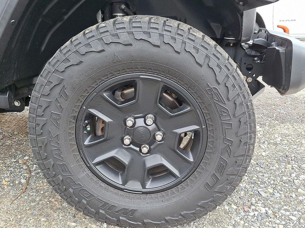 used 2021 Jeep Gladiator car, priced at $32,583