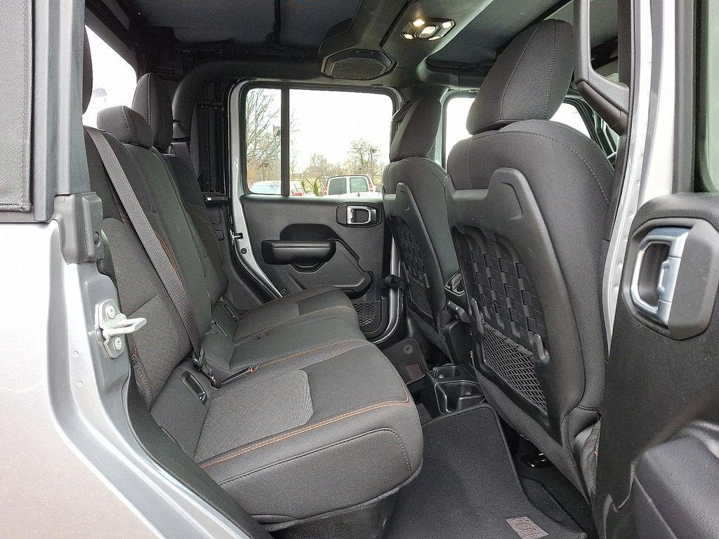 used 2021 Jeep Gladiator car, priced at $32,583