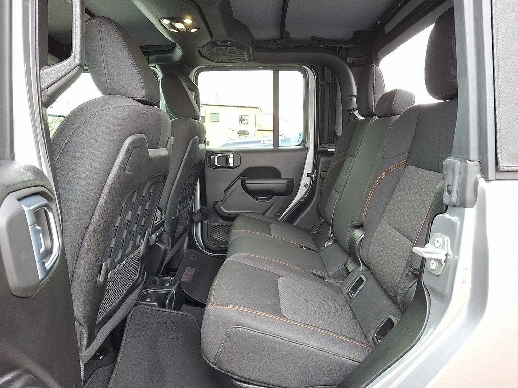 used 2021 Jeep Gladiator car, priced at $32,583