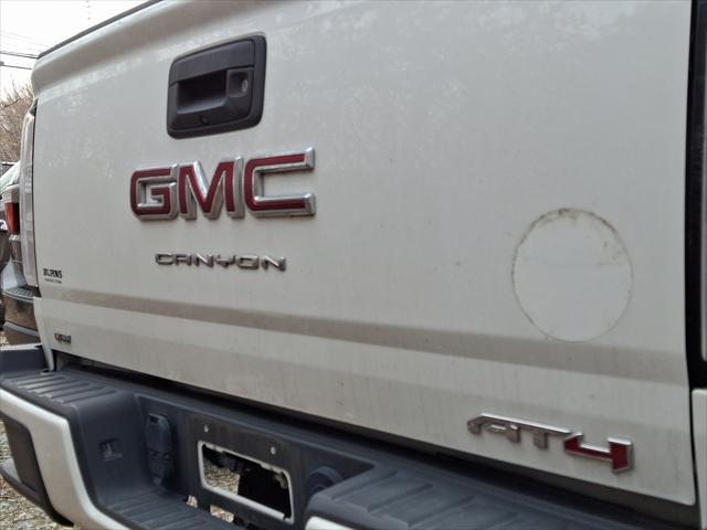 used 2022 GMC Canyon car, priced at $32,594