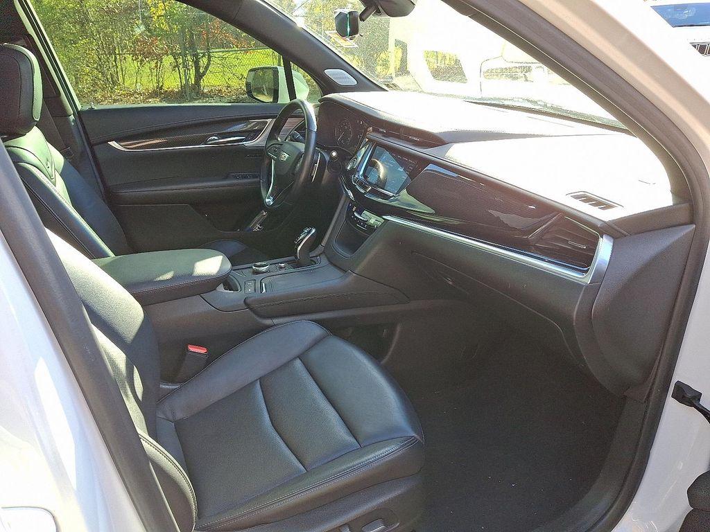 used 2021 Cadillac XT6 car, priced at $30,598