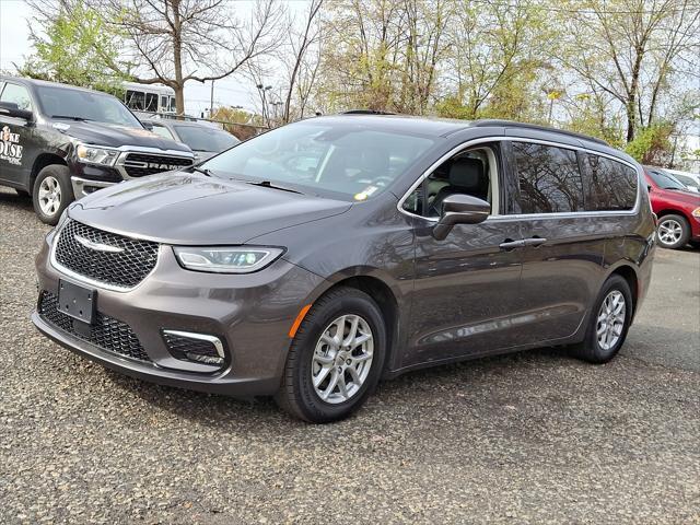 used 2022 Chrysler Pacifica car, priced at $25,194