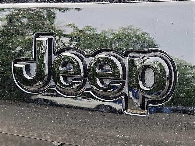 used 2023 Jeep Cherokee car, priced at $24,194