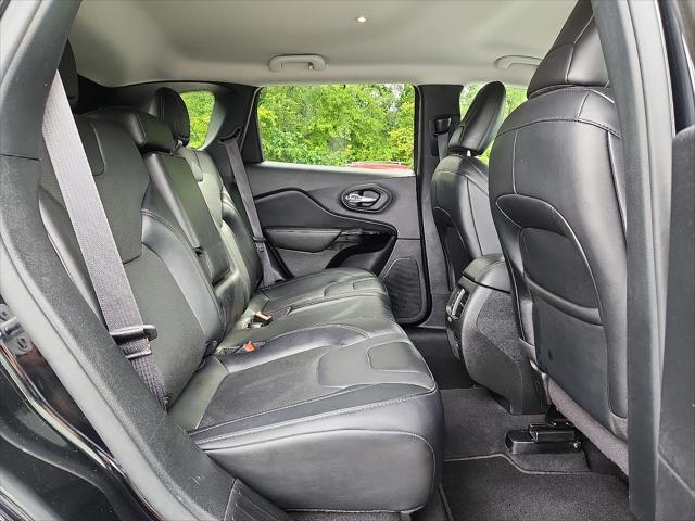 used 2023 Jeep Cherokee car, priced at $24,194