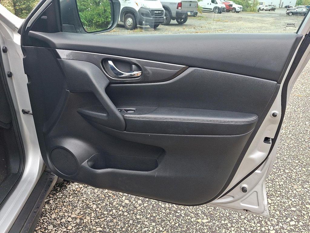 used 2020 Nissan Rogue car, priced at $16,494