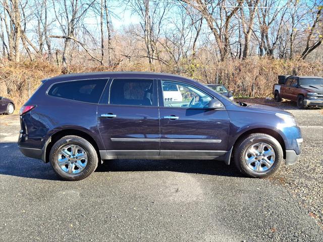 used 2017 Chevrolet Traverse car, priced at $14,194