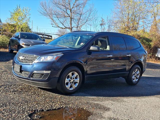 used 2017 Chevrolet Traverse car, priced at $14,194