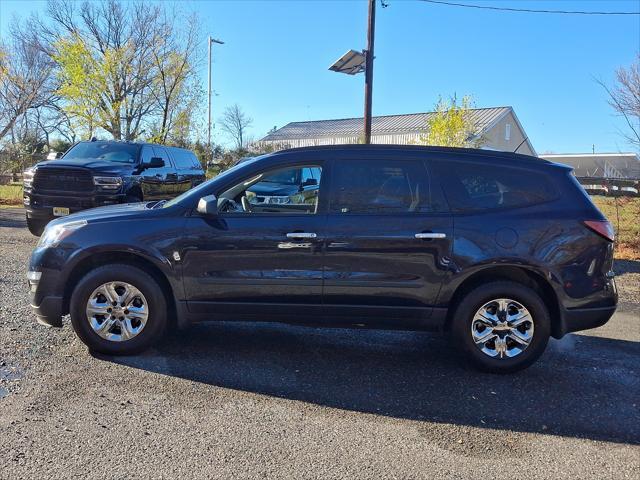 used 2017 Chevrolet Traverse car, priced at $14,194