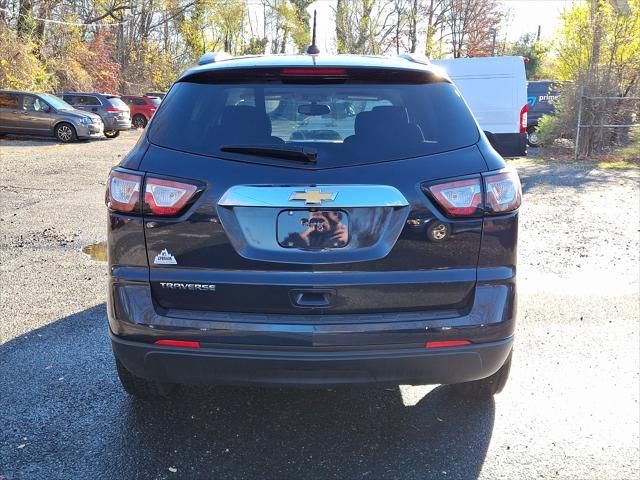 used 2017 Chevrolet Traverse car, priced at $14,194