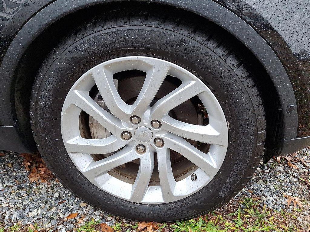 used 2018 Land Rover Discovery car