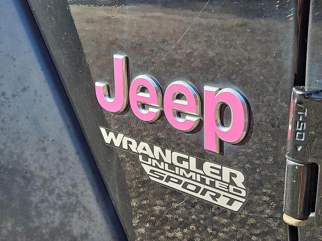 used 2019 Jeep Wrangler Unlimited car, priced at $15,598