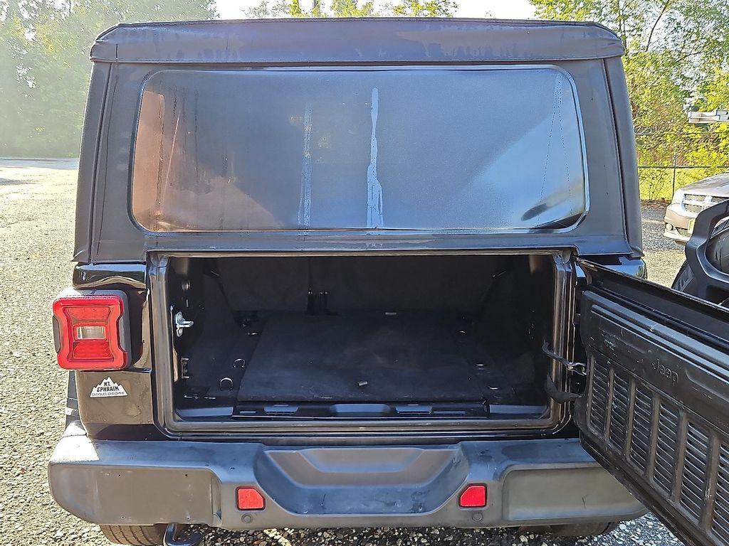 used 2019 Jeep Wrangler Unlimited car, priced at $15,598