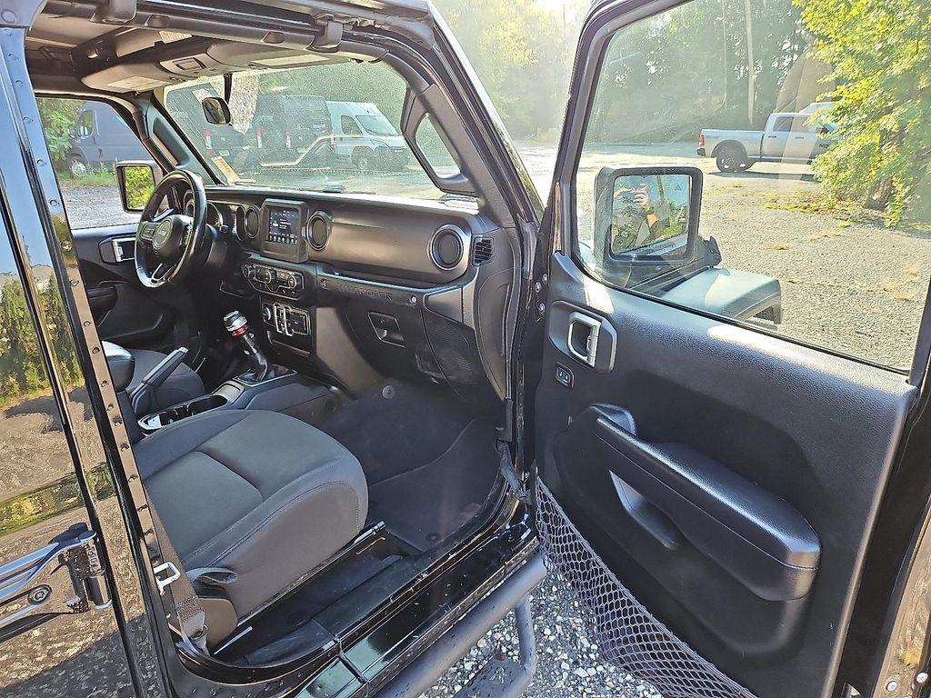 used 2019 Jeep Wrangler Unlimited car, priced at $15,598