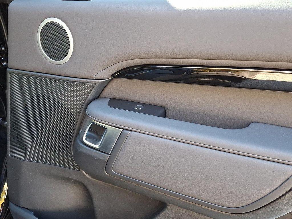 used 2020 Land Rover Discovery car, priced at $23,758