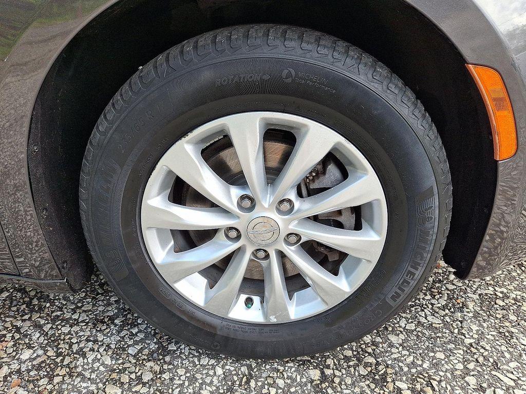 used 2019 Chrysler Pacifica car, priced at $17,598