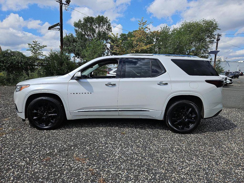 used 2021 Chevrolet Traverse car, priced at $28,598