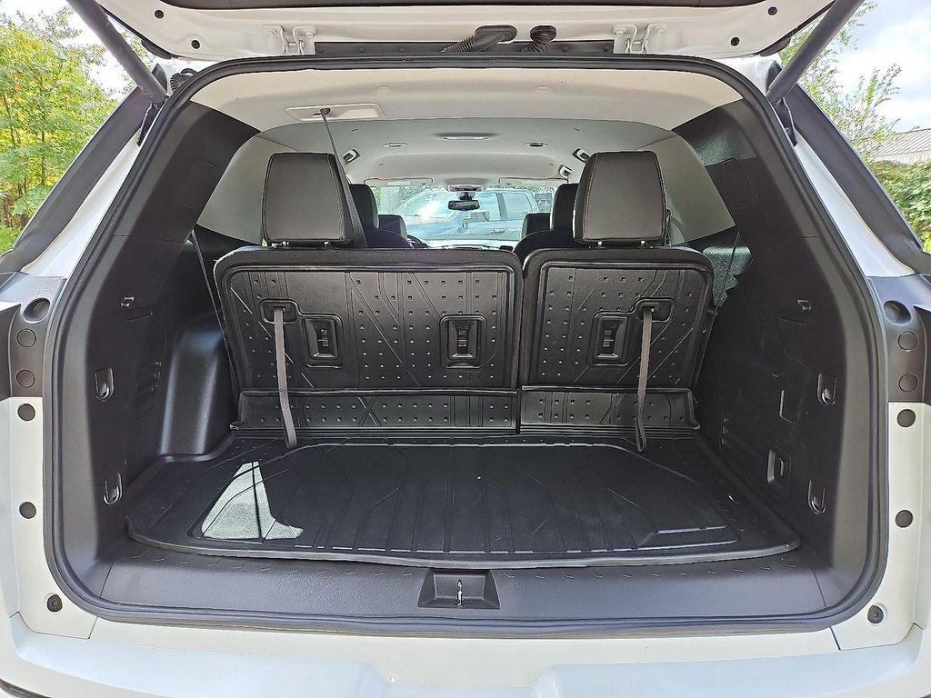 used 2021 Chevrolet Traverse car, priced at $28,598