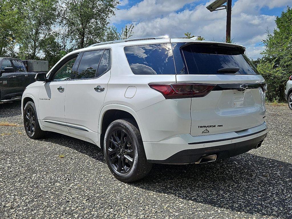 used 2021 Chevrolet Traverse car, priced at $28,598