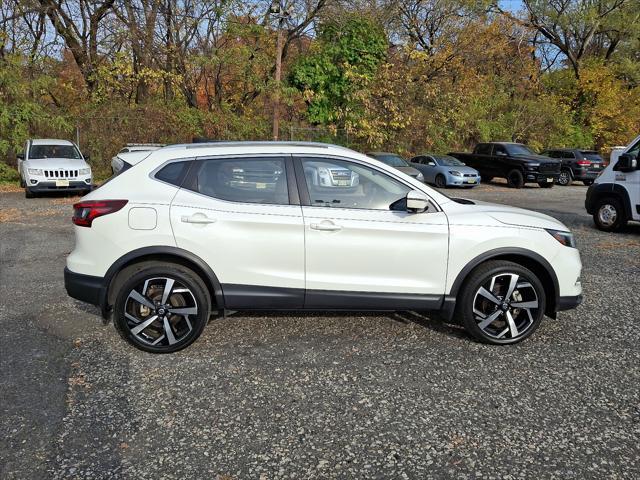 used 2021 Nissan Rogue Sport car, priced at $24,847