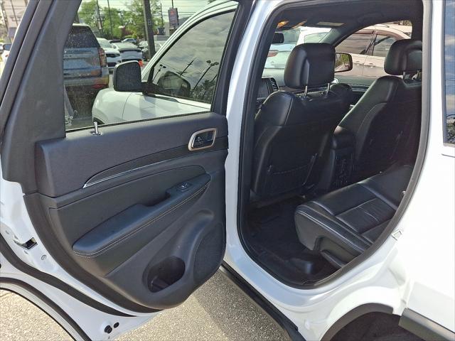 used 2015 Jeep Grand Cherokee car, priced at $13,594