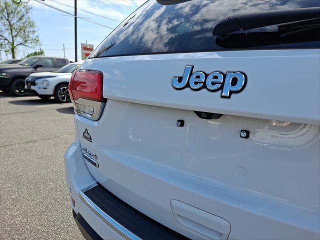 used 2015 Jeep Grand Cherokee car, priced at $13,594