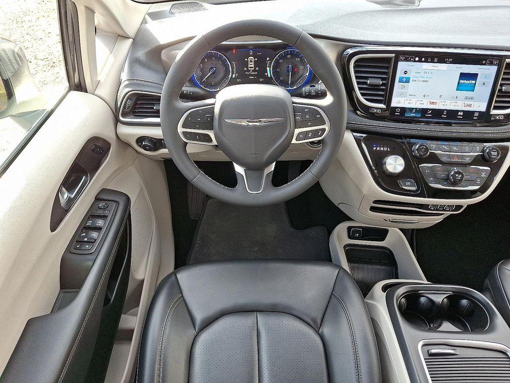 used 2023 Chrysler Pacifica car, priced at $29,598