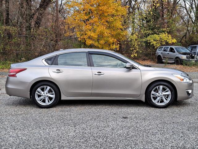 used 2013 Nissan Altima car, priced at $7,594