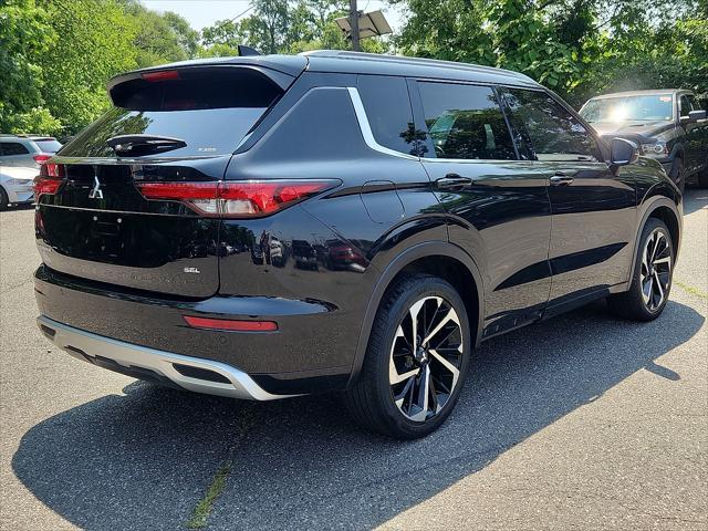 used 2022 Mitsubishi Outlander car, priced at $26,594