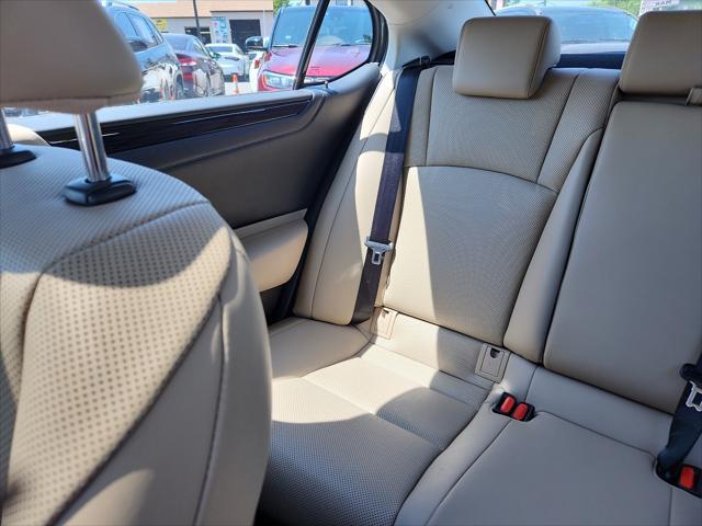 used 2019 Lexus ES 350 car, priced at $31,307