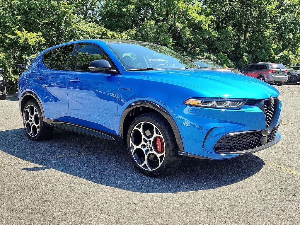 used 2024 Alfa Romeo Tonale car, priced at $32,589