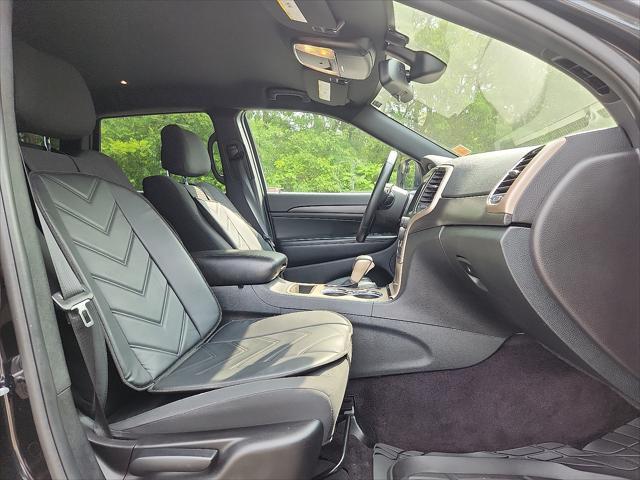 used 2016 Jeep Grand Cherokee car, priced at $13,194