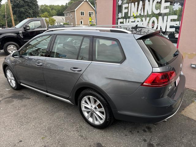 used 2017 Volkswagen Golf Alltrack car, priced at $13,400