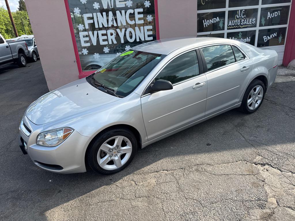 used 2011 Chevrolet Malibu car, priced at $9,000