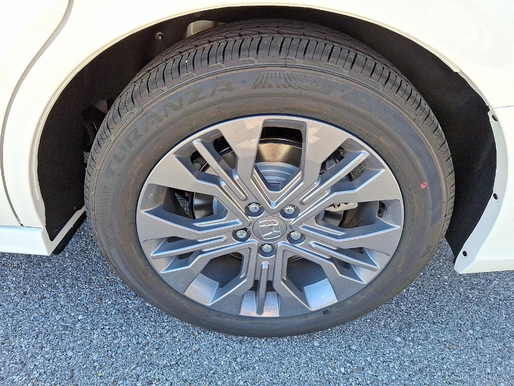 new 2026 Honda Odyssey car, priced at $46,817