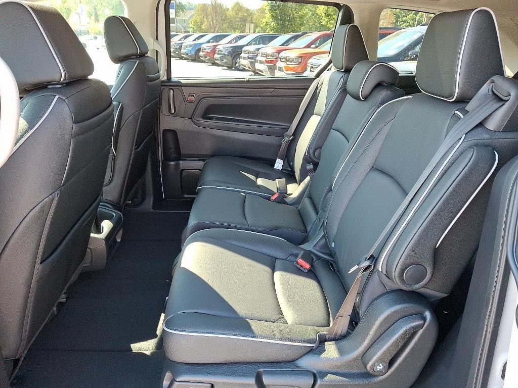 new 2026 Honda Odyssey car, priced at $46,817