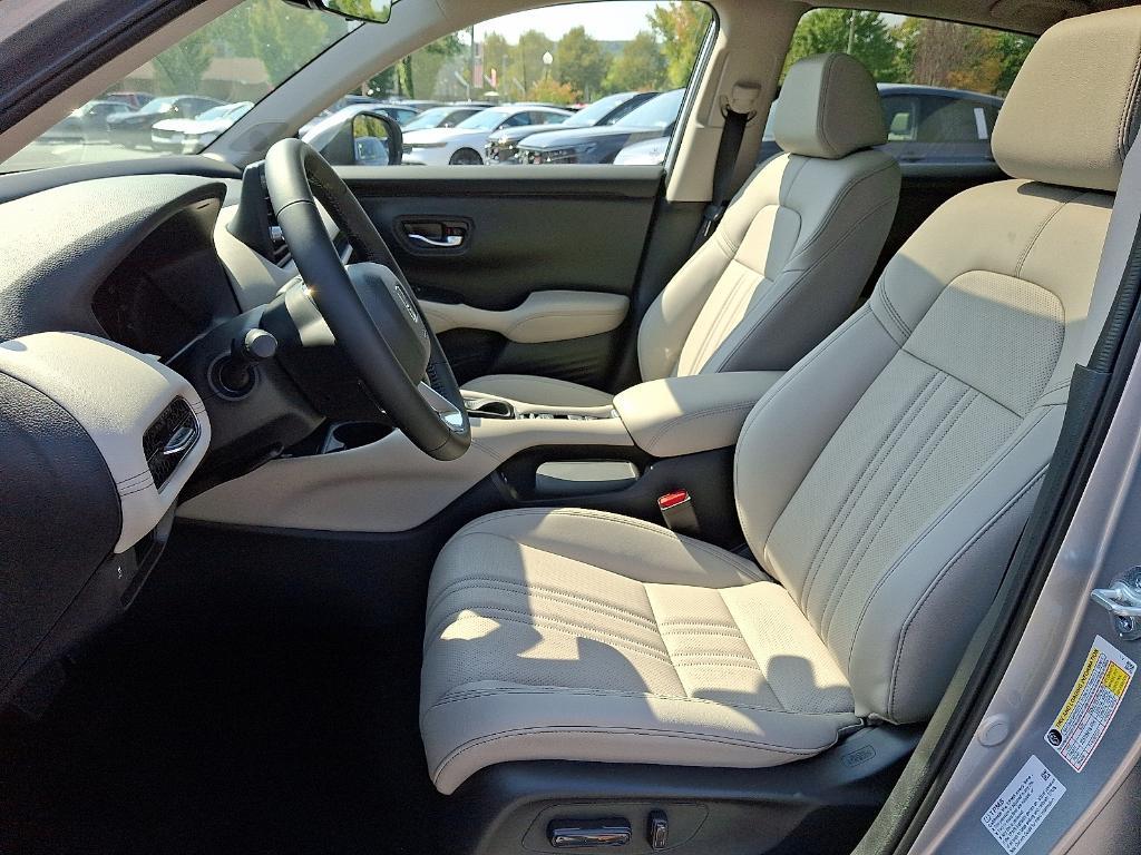new 2026 Honda HR-V car, priced at $32,574