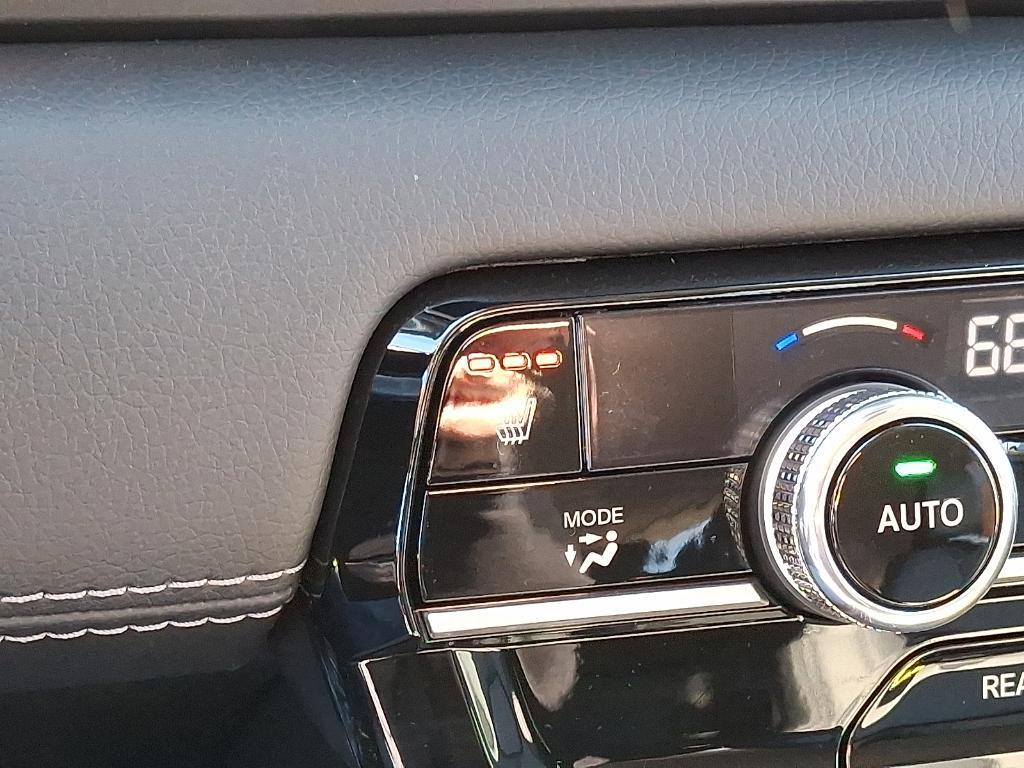 new 2025 Honda Pilot car, priced at $46,299