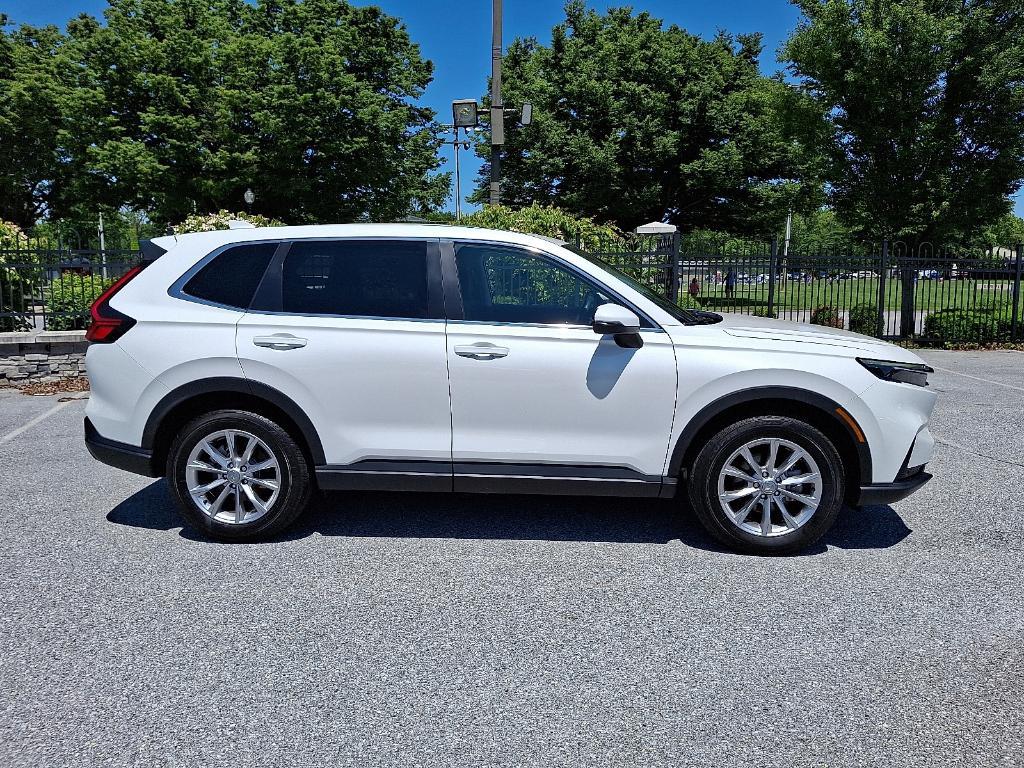 used 2025 Honda CR-V car, priced at $36,995