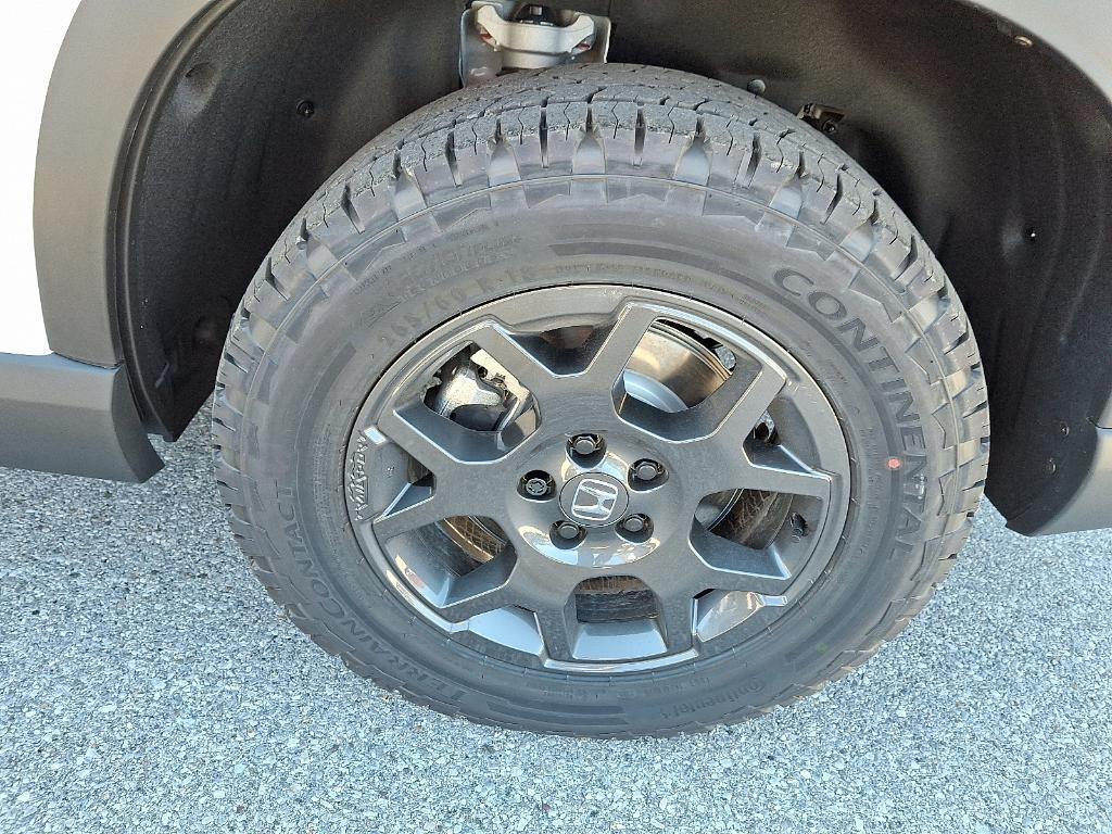 new 2025 Honda Pilot car, priced at $49,316