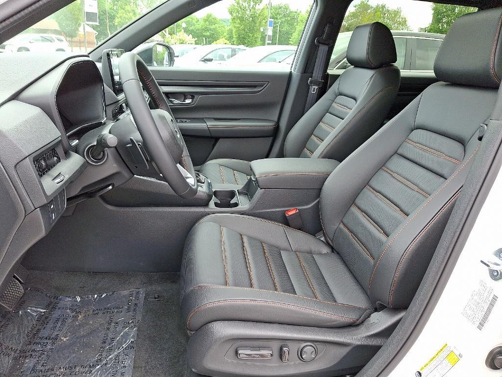 new 2025 Honda CR-V Hybrid car, priced at $39,998
