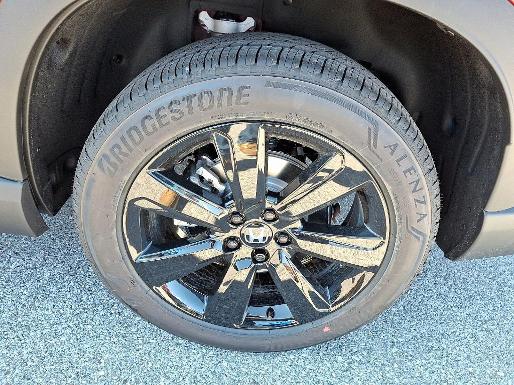 new 2025 Honda Pilot car, priced at $53,631