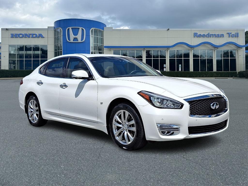used 2015 INFINITI Q70 car, priced at $19,995