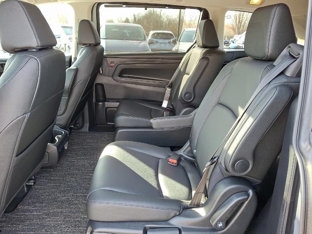 new 2026 Honda Odyssey car, priced at $42,694