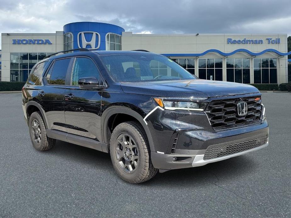 new 2025 Honda Pilot car, priced at $50,045