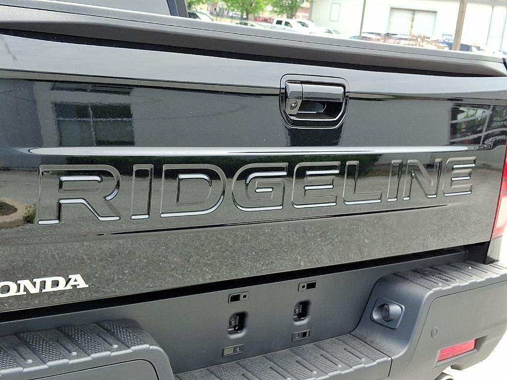 new 2025 Honda Ridgeline car, priced at $45,424