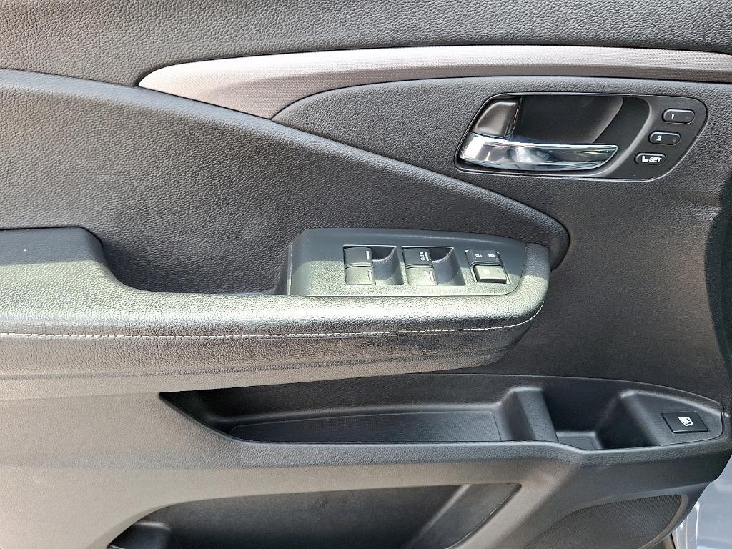 used 2023 Honda Ridgeline car, priced at $39,995