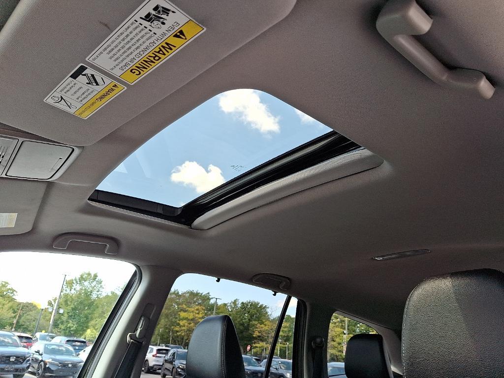 used 2021 Honda Pilot car, priced at $26,795