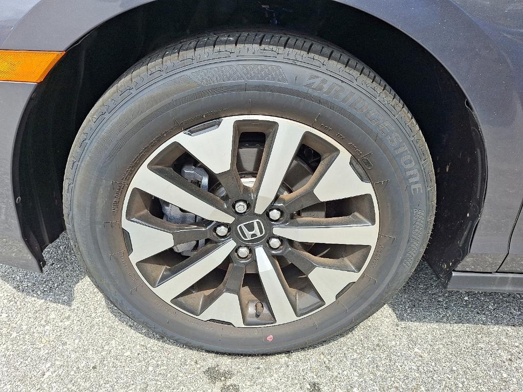used 2025 Honda Odyssey car, priced at $41,995